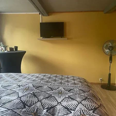 Au 39 Bed & Breakfast *